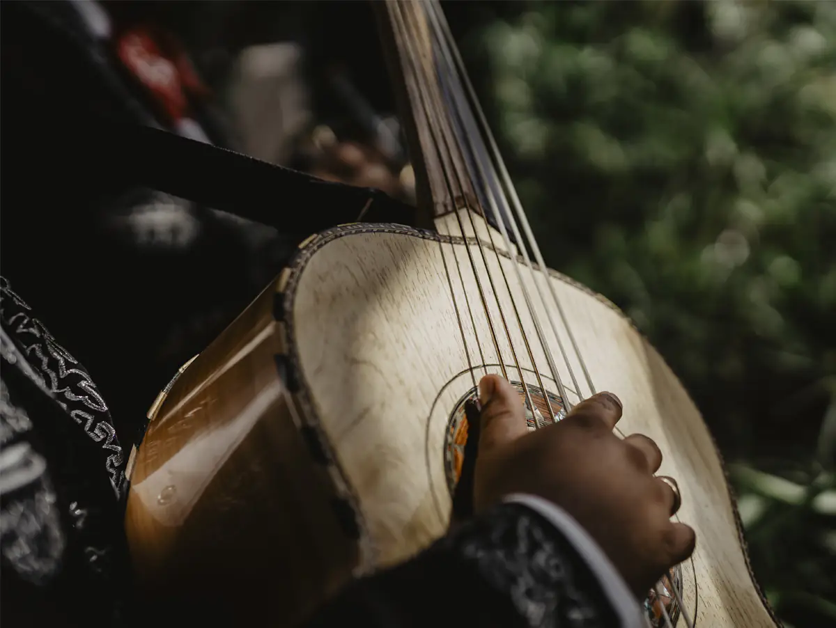 Selos independentes fortalecem a música latina e conquistam destaque no Latin Grammy.